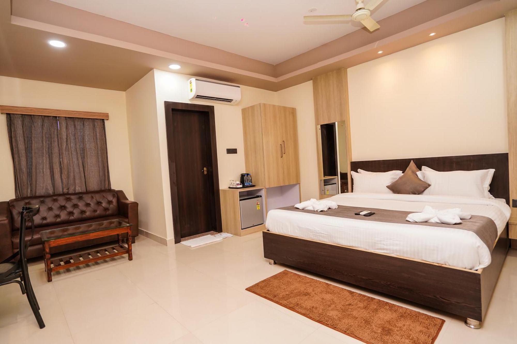 Hotel Middleton Nxt Bhubaneswar Esterno foto
