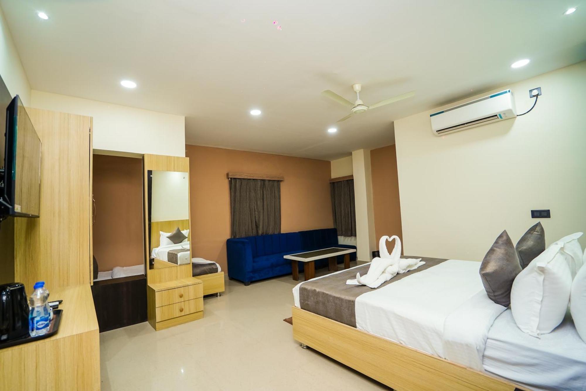 Hotel Middleton Nxt Bhubaneswar Esterno foto