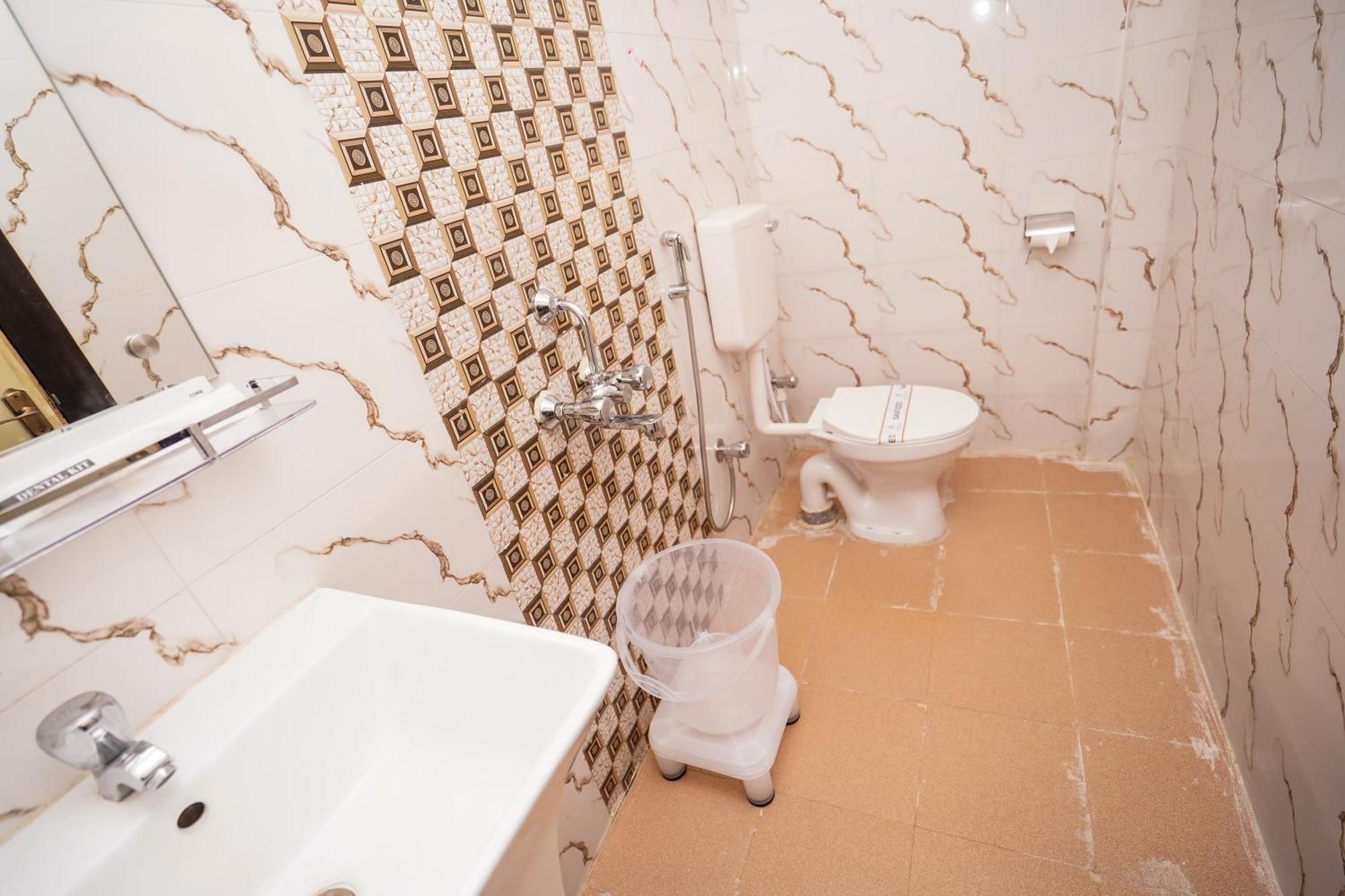 Hotel Middleton Nxt Bhubaneswar Esterno foto